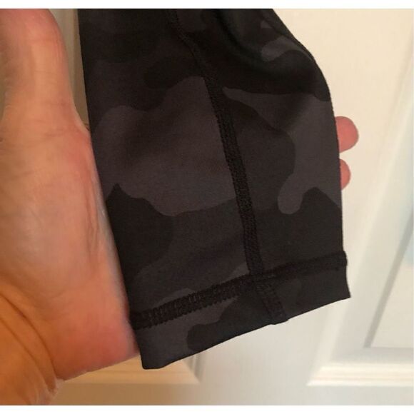 IDEOLOGY - L Sz XS Compression Active 7/8 Ankle Leggings in Camo Black. NWT! - Picture 5 of 14
